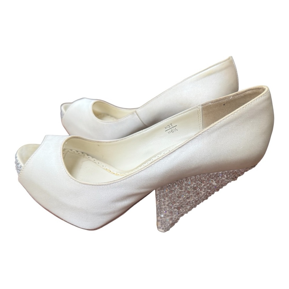 Benjamin Adams London Ivory Size 36.5M - Picture 4 of 10